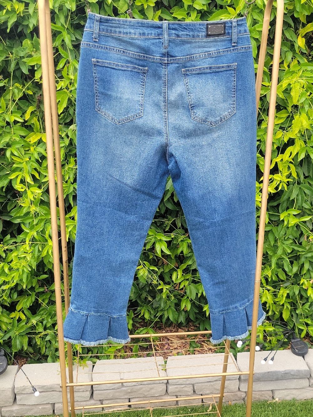 Boho Ruffle-peplum Distressed Hem Blue Jeans - Picture 9 of 13
